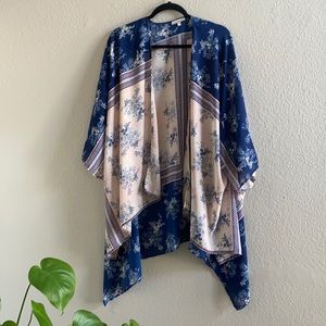 Floral onesize kimono